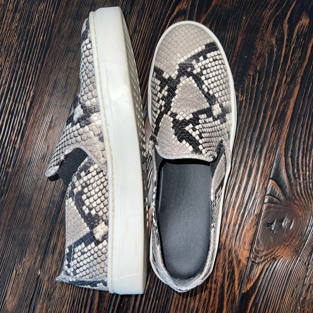 The Flexx Snakeskin Slip-on Sneakers